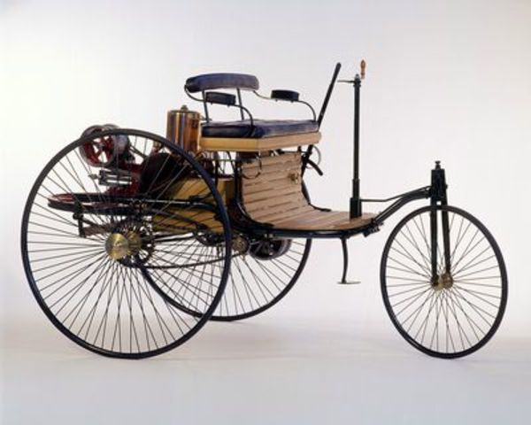 First practical automobile powered by an internal-combustion engine.