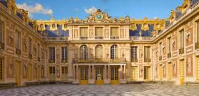 Louis XIV starts to build Versailles