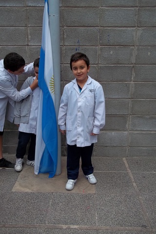 Primer izamiento de  la bandera