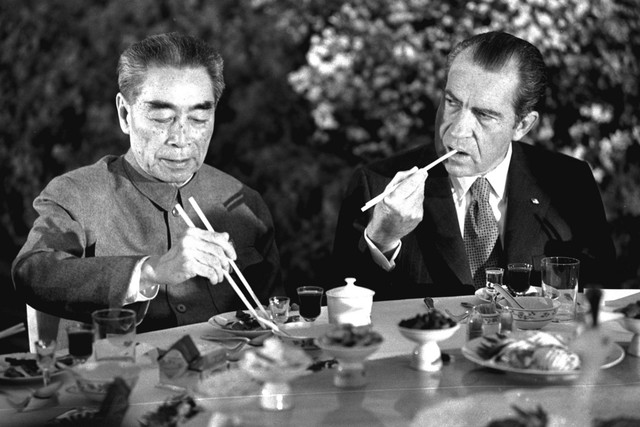 Nixon visits China