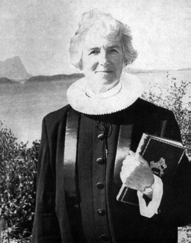 Første Kvinnelige Prest i Norge