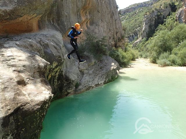Em vaig tirar desde 10m a un riu