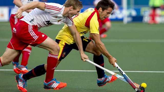 em vaig a Holanda a jugar un torneig de hockey