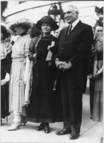 Visits America for the First Time