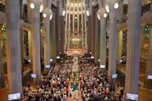 Inauguració de la nau central de la Sagrada Família (cultural)