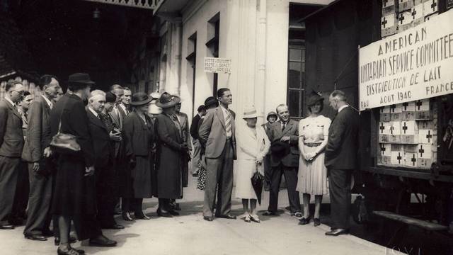 Penicillin supplies were tested against mastitis in both Britain and Denmark