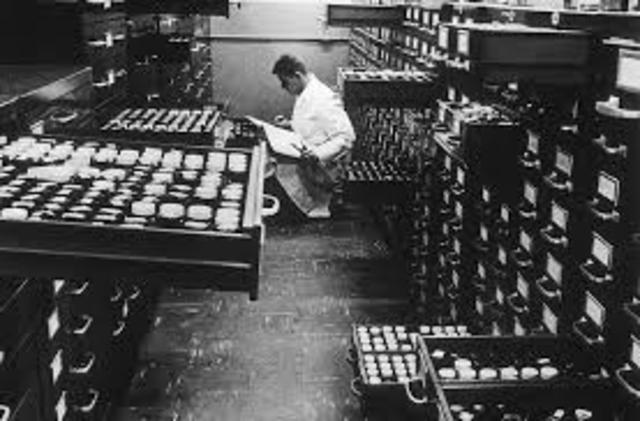 Lederle Laboratories announced the antibiotic growth effect in farming