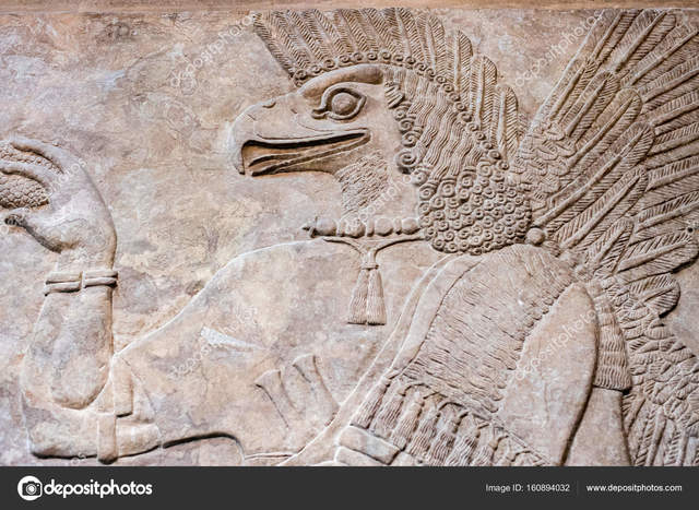 Genio alado. sala de antiguedades asirias del Museo de Berlín. Nuevo imperio asirio (883-859 a.C.)