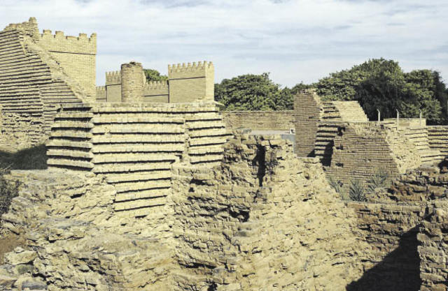 Ruinas de los jardines colgantes. Imperio babilónico. (Siglo VI a.C.)