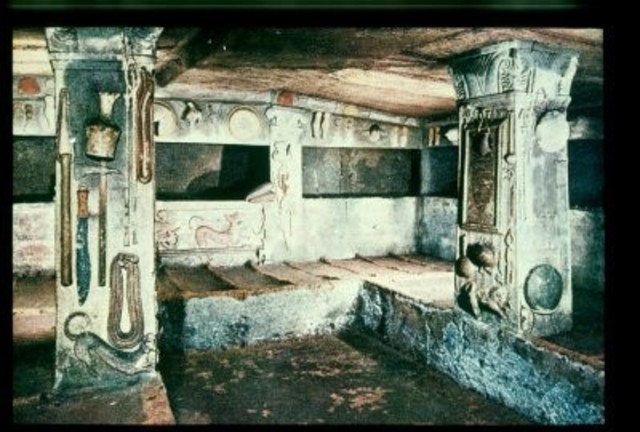 Tumba de los Relieves