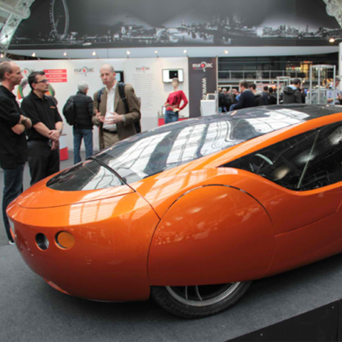 Kor Ecologic tarafından 3 boyutlu yazıcı ile araba Urbee üretildi.