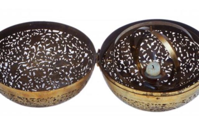 Esfera metàl·lica de la Xina