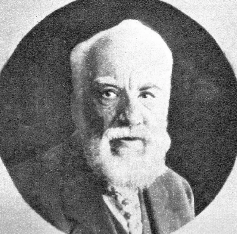 Se inaugura la primera linea telefonica de larga distancia por Graham Bell