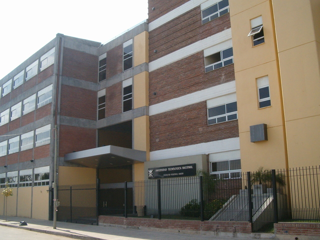 Abre sus puertas la FRH (Facultad Regional Haedo)