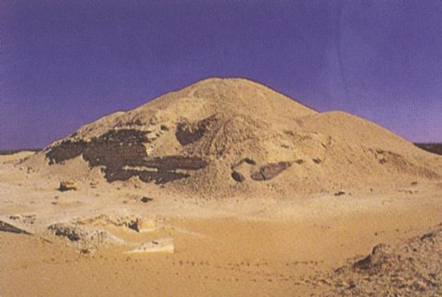 Pirámide de Amenemhat I
