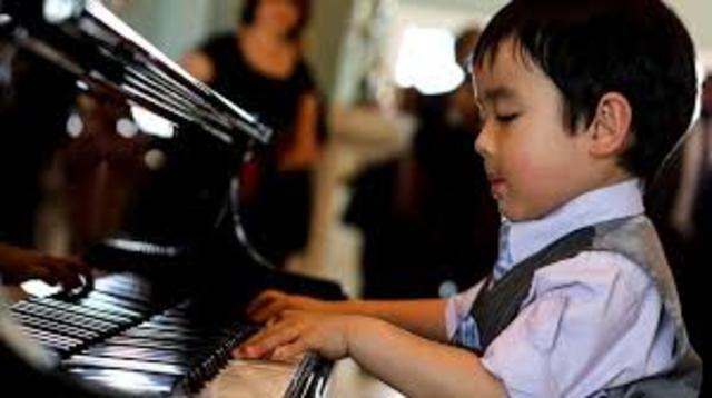 Primera actuació de piano