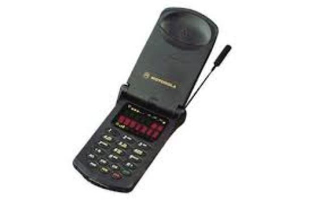 First Flip Phone Motorola Startac