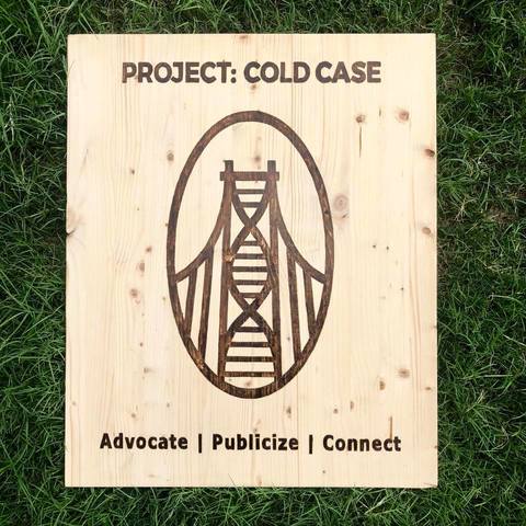 Hard Knot Designs sign arrived