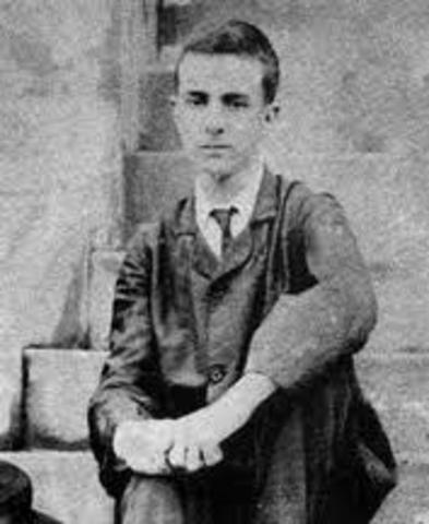 Fernando Pessoa, regresso a portugal