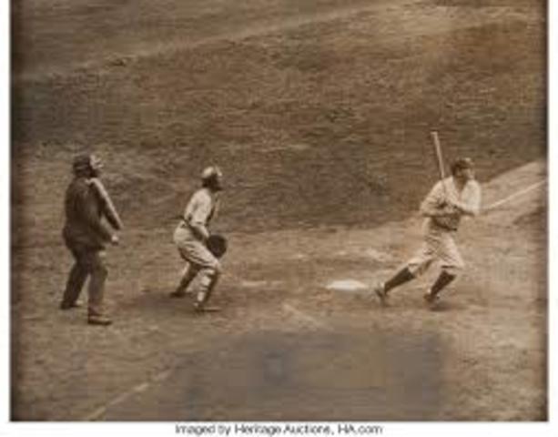 Babe Ruth hit's 60th Home Run
