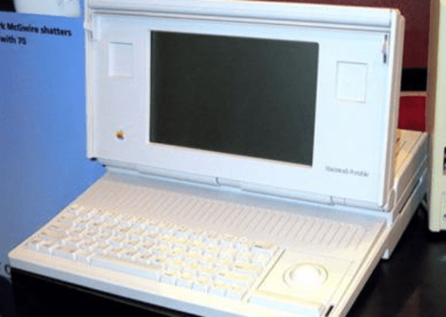 Macintosh Portable  (Clemente, 2015)