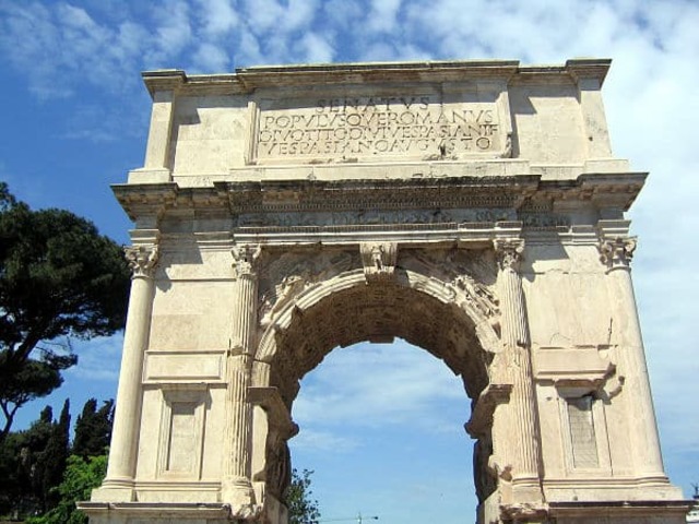 Arco de Tito en Roma
