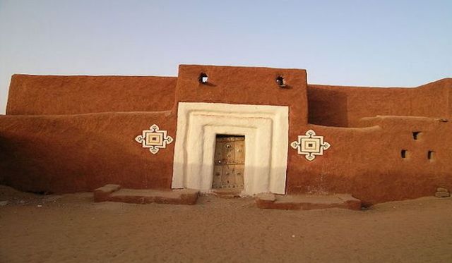 Begginings of Trans-Saharan trade routes