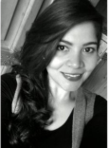 Mi hermana mayor se graduó de la universidad