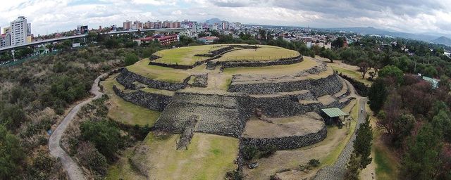 Cuicuilco florece en el valle de México
