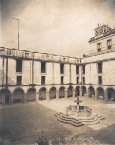 Real Colegio Carolino.