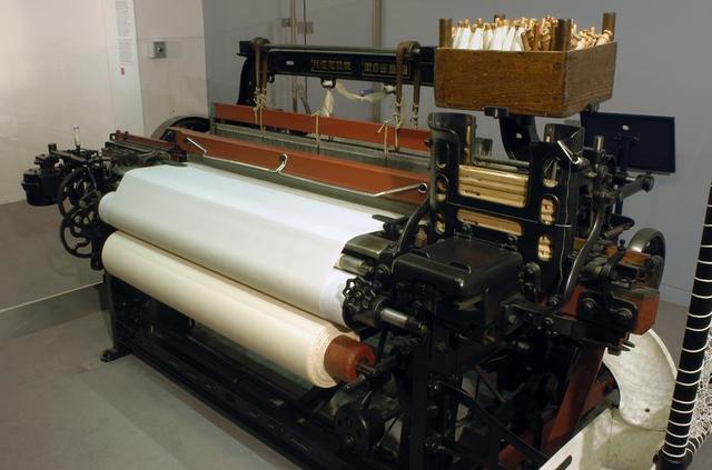 106,000 power looms operating in Great Britain