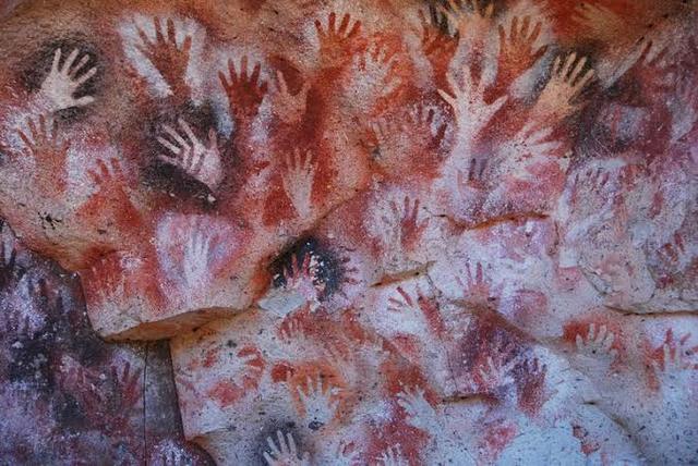 Cave Painting (35,000 BC)