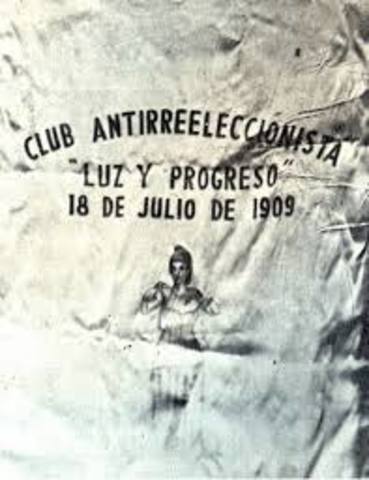 Se constituye el Club Central Antirreeleccionista de México