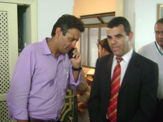 Prefeito arcoense e Aécio Neves se reúnem para tratar do combate a dengue