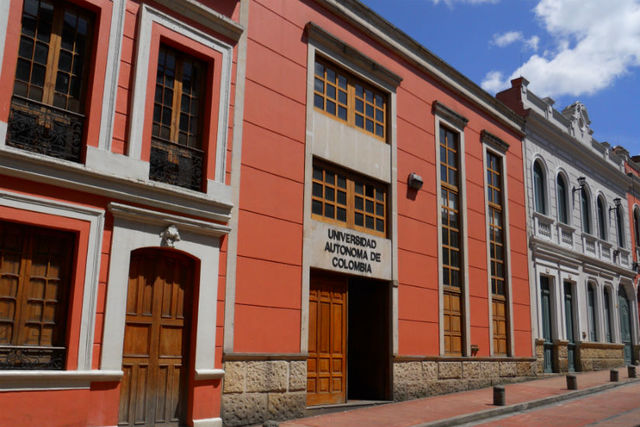 Carrera de derecho y primer cuento