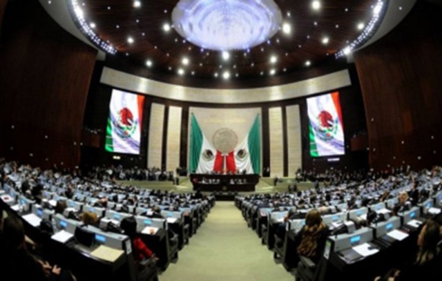 Emision de la primera Ley Federal de Protección de Datos Personales en Posesión de Particulares