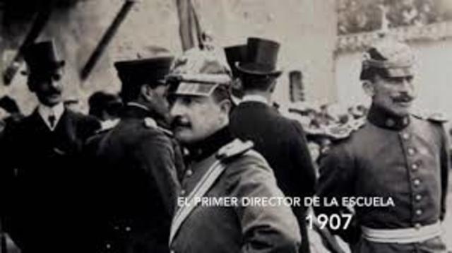 creación la Escuela Militar