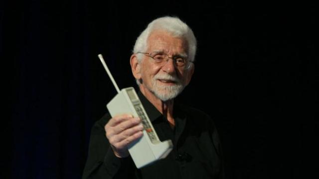First wireless phone call