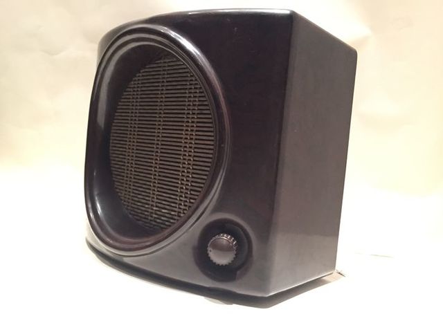 1920 Am broadcast radio