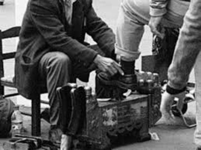 Jobs from the past-polishing shoes