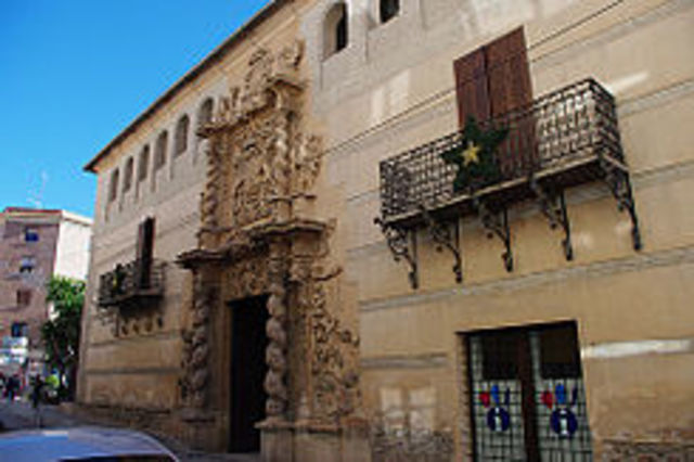 Se construye la fachada de los Guevara en Lorca