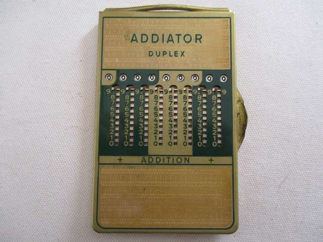 Las primeras calculadoras manuales