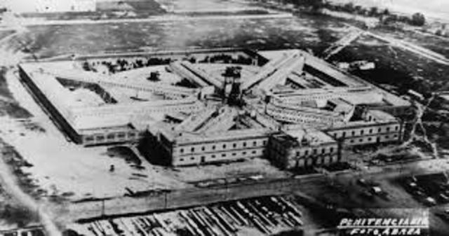 EL PALACIO NEGRO DE LECUMBERRI