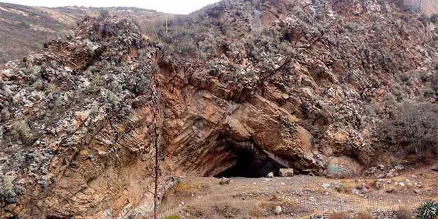 HOMBRE DE GUITARRERO O DEL RÍO SANTA