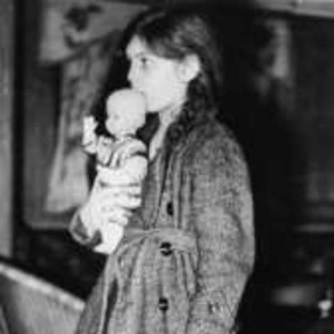 First Kindertransport Arrives in Great Britain