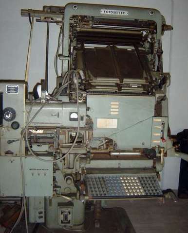 Intertype Fotosetter (primera máquina rentable de fotocomposición)