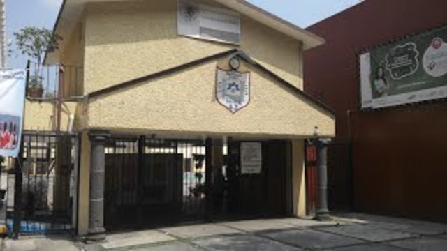 Cursé la en la Secundaria Técnica N. 43 “Luis Enrique Erro”