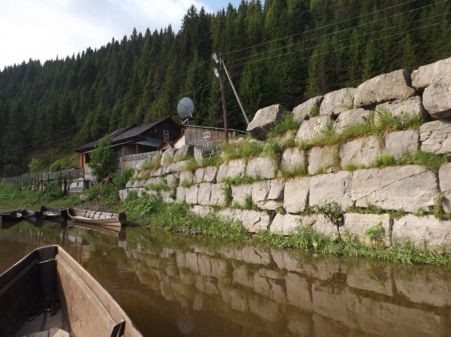 Каменная заводская пристань на реке Чусовой