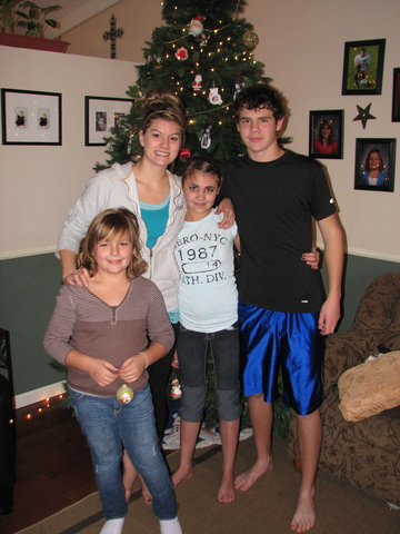 Christmas Tree decorating!!