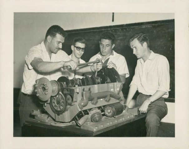 Ingeniería Mecánica.